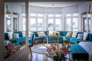 ホテル Fragola Apartments Old Town