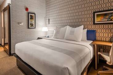 בית מלון כפרי Glō Best Western Brooklyn Nyc