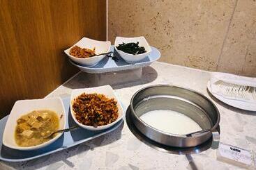 هتل Holiday Inn Express Chengdu North Railway Station, An Ihg