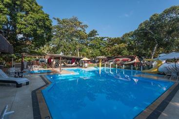 هتل Mundaí Praia Camping E Est Para Mh