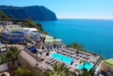 Отель Park  Baia Delle Sirene
