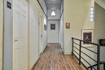 酒店 Zen Rooms Basic Near Manggarai