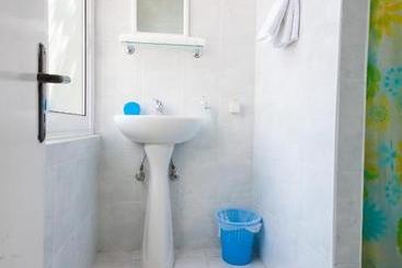 پانسیون Rooms Molabeciri