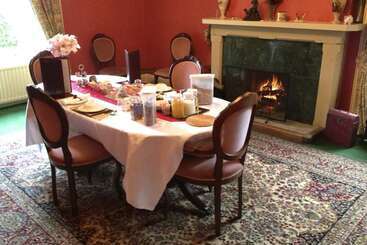 Abbotshaw House   Farm B&b