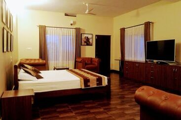 פונדק Forestdale Coorg