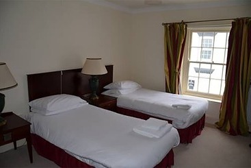 Отель The Ship Albion