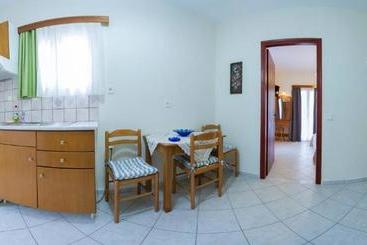 Rousis Studios