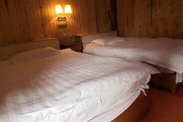 Hostel Tengchong Ginkgo Village Bencai