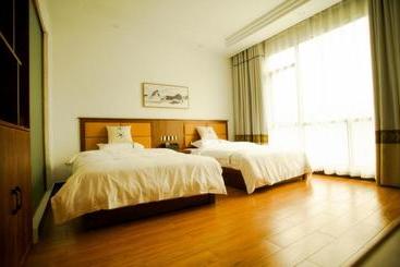 Furong Town Lushan Inn