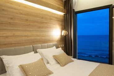 Seasabelle Hotel Near Athens Airport