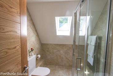 游客公寓 Porthole Suites