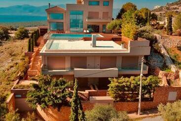 Жильё для туристов Seaview Peninsula Villa