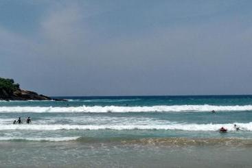 تختخواب و صبحانه Blue Beach Paradise