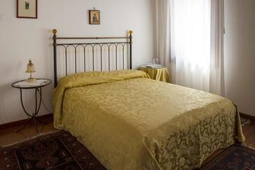 مسافرخانه Agriturismo Da Ninoti