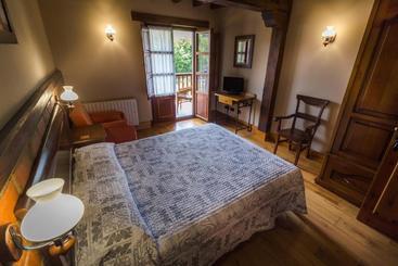 مسافرخانه Posada La Aldea