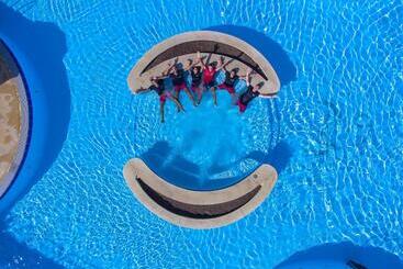 בית מלון כפרי Futura Club Spiagge Bianche