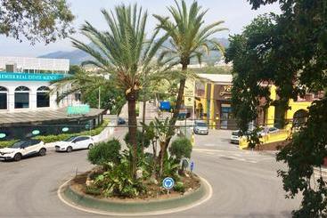 هتل Royal Tennis Club
