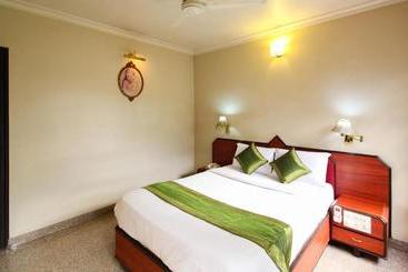 هتل Treebo Trend Royal Inn