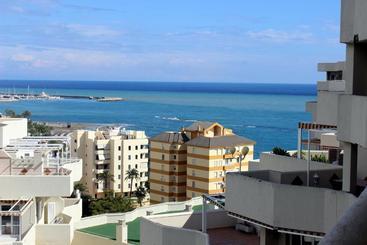 Apartamentos Benal Beach Geinsa