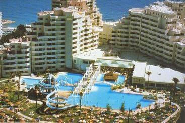 Apartamentos Benal Beach Geinsa