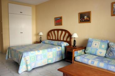 Apartamentos Benal Beach Geinsa
