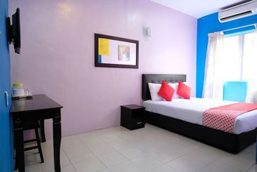 هتل Oyo 603 Sri Padang Inn