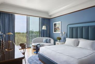 Отель Mr. C Miami  Coconut Grove