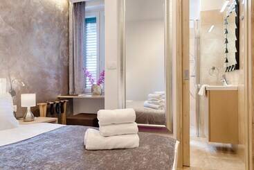 هتل Central Pearl By Nono Ban Rooms