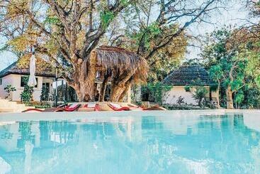 בית מלון כפרי Ifaty Beach Club Resort