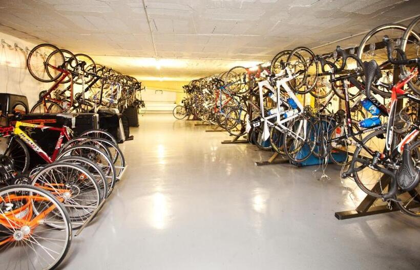 Aparthotel Fontanellas Playa