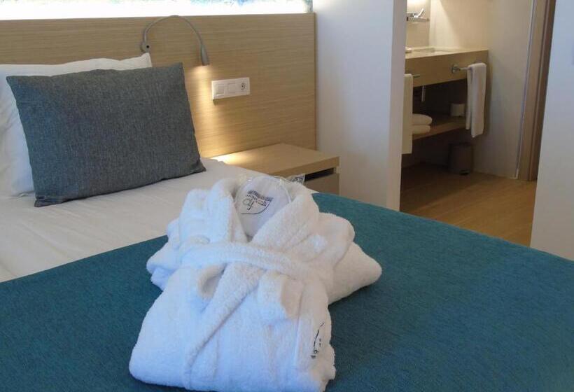 Aparthotel Fontanellas Playa