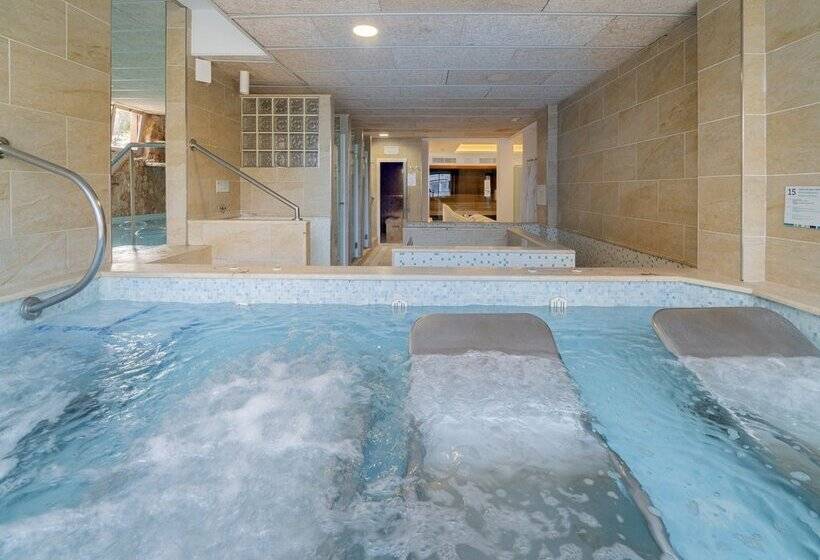 Ferrer Janeiro Hotel & Spa