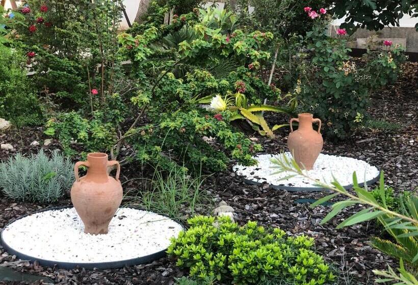 Flacalco Hotel & Apartments