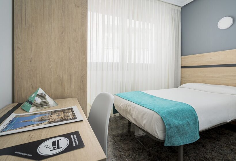 Отель Alda Pasaje