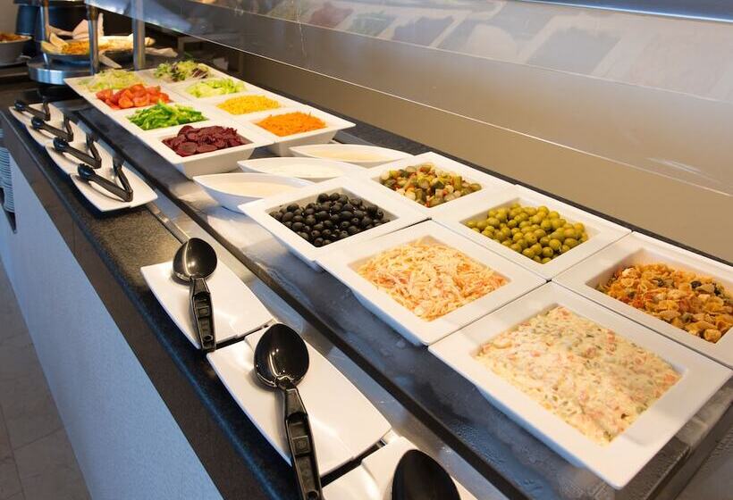 בית מלון כפרי Aluasun Cala Antena   All Inclusive