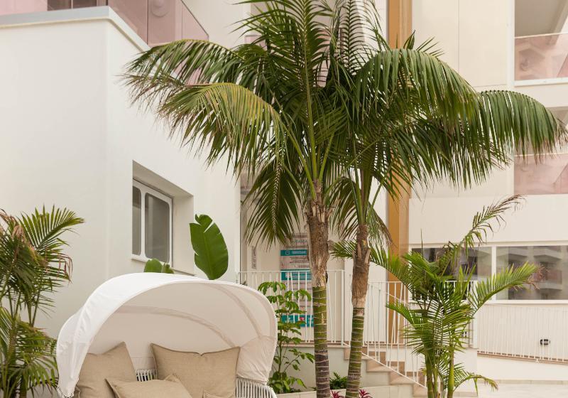 هتل Ambassador Playa I