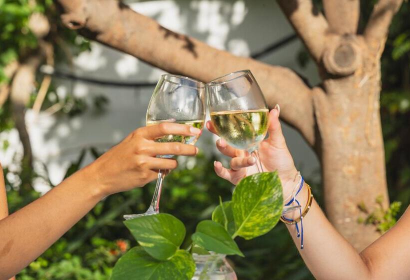 ホテル Amic Miraflores