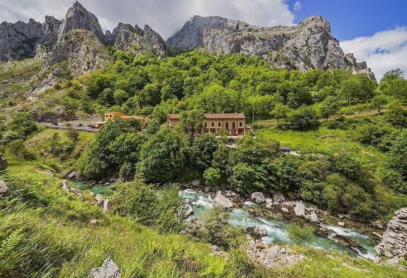 Arcea Hotel Mirador De Cabrales