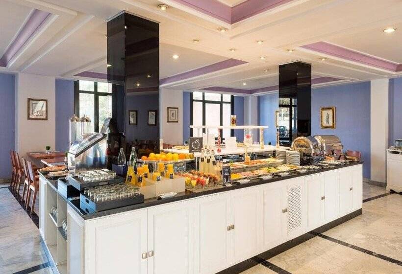 هتل AZZ Merida Medea