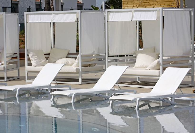 בית מלון כפרי Bg Tonga Tower