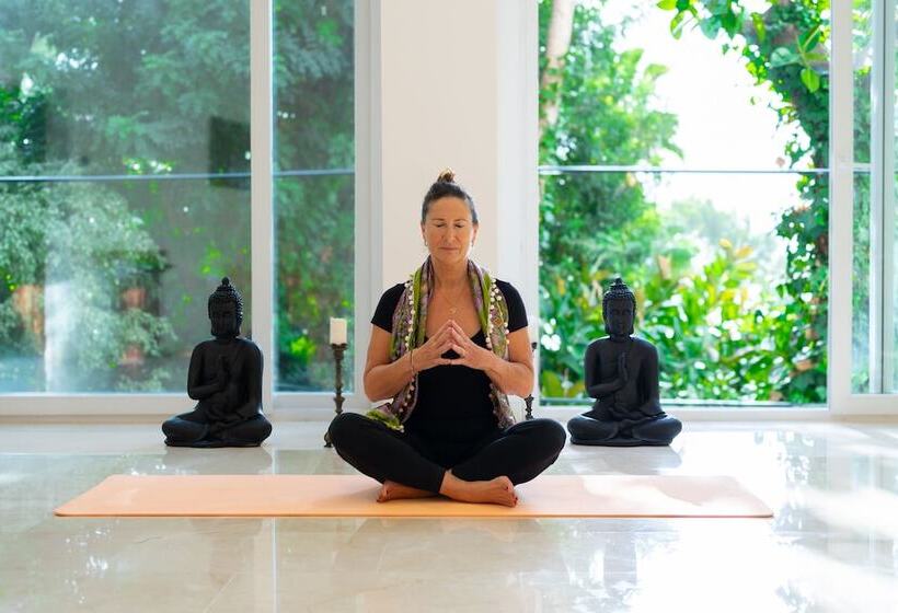 호텔 Bon Sol Resort & Spa