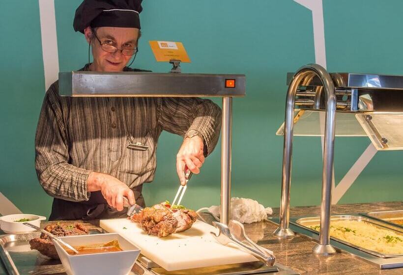 هتل Bq Sarah Adults Only