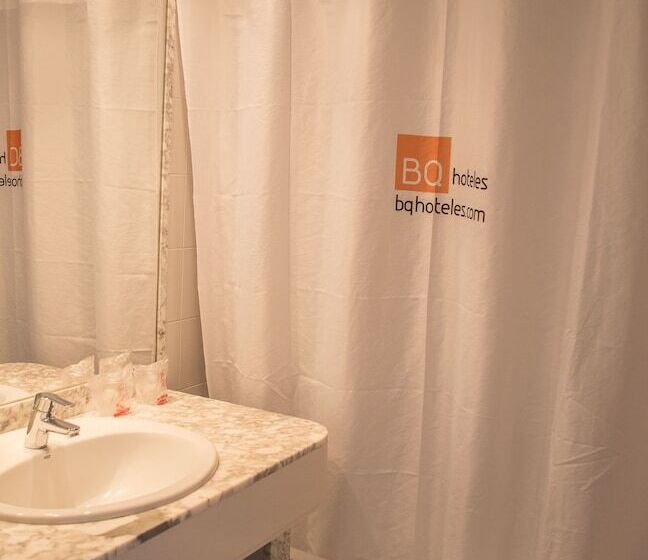 هتل Bq Sarah Adults Only