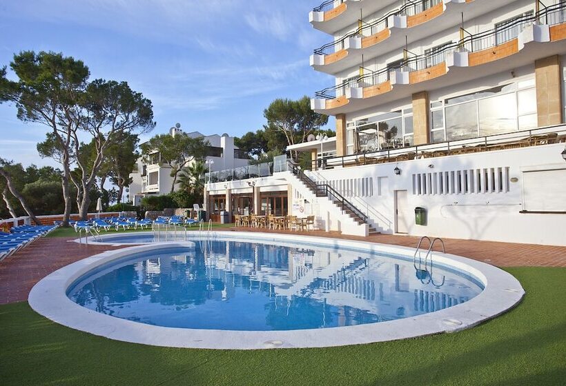 هتل Cabot Cala Ferrera