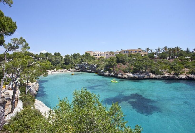 هتل Cabot Cala Ferrera