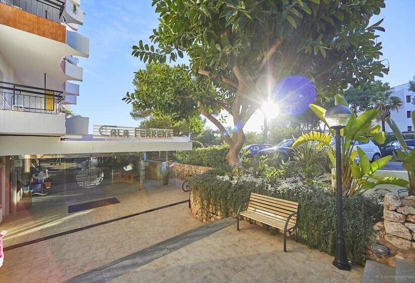هتل Cabot Cala Ferrera