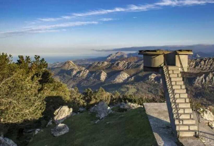 فندق Virgen de Covadonga