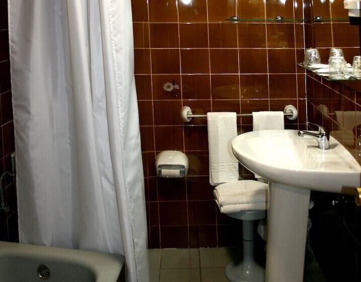 فندق Virgen de Covadonga