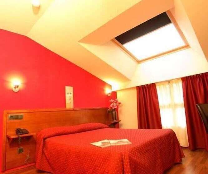 فندق Virgen de Covadonga