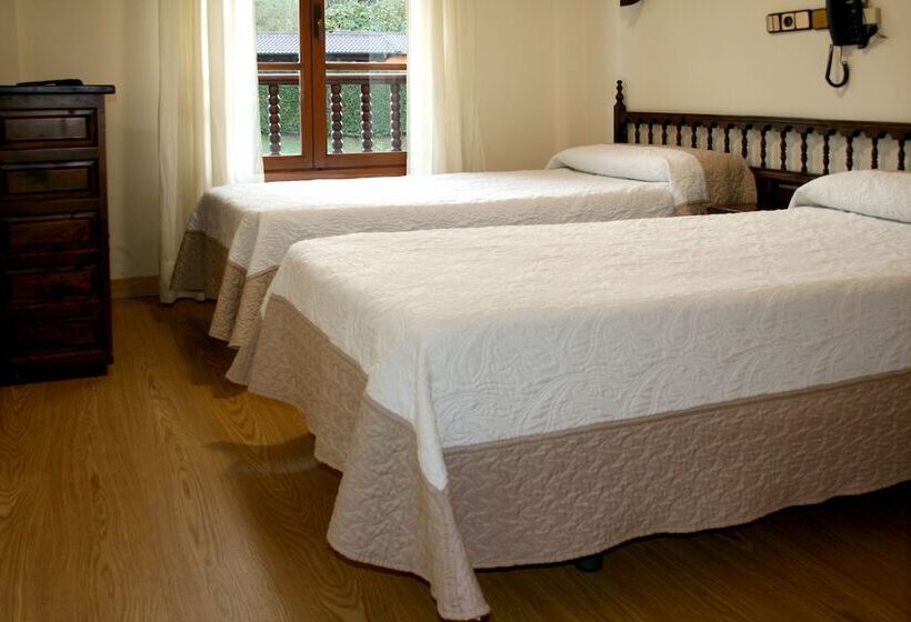 فندق Virgen de Covadonga